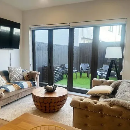 Townhouse In Auckland Central